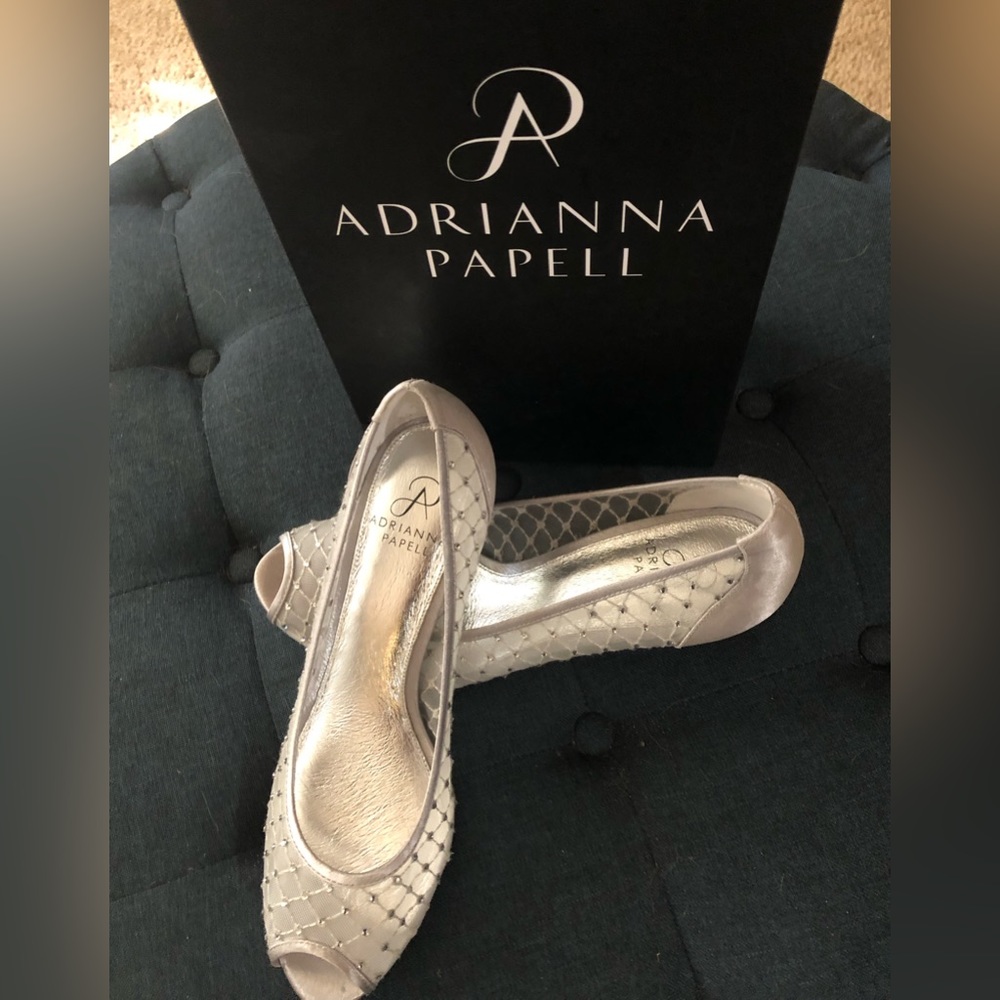 Arianna Papell silver peep toe.